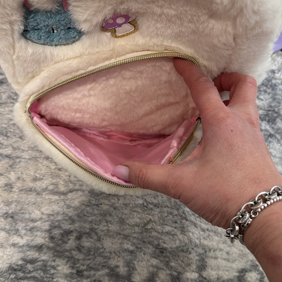 Claire’s kid day pack. - Picture 5 of 8